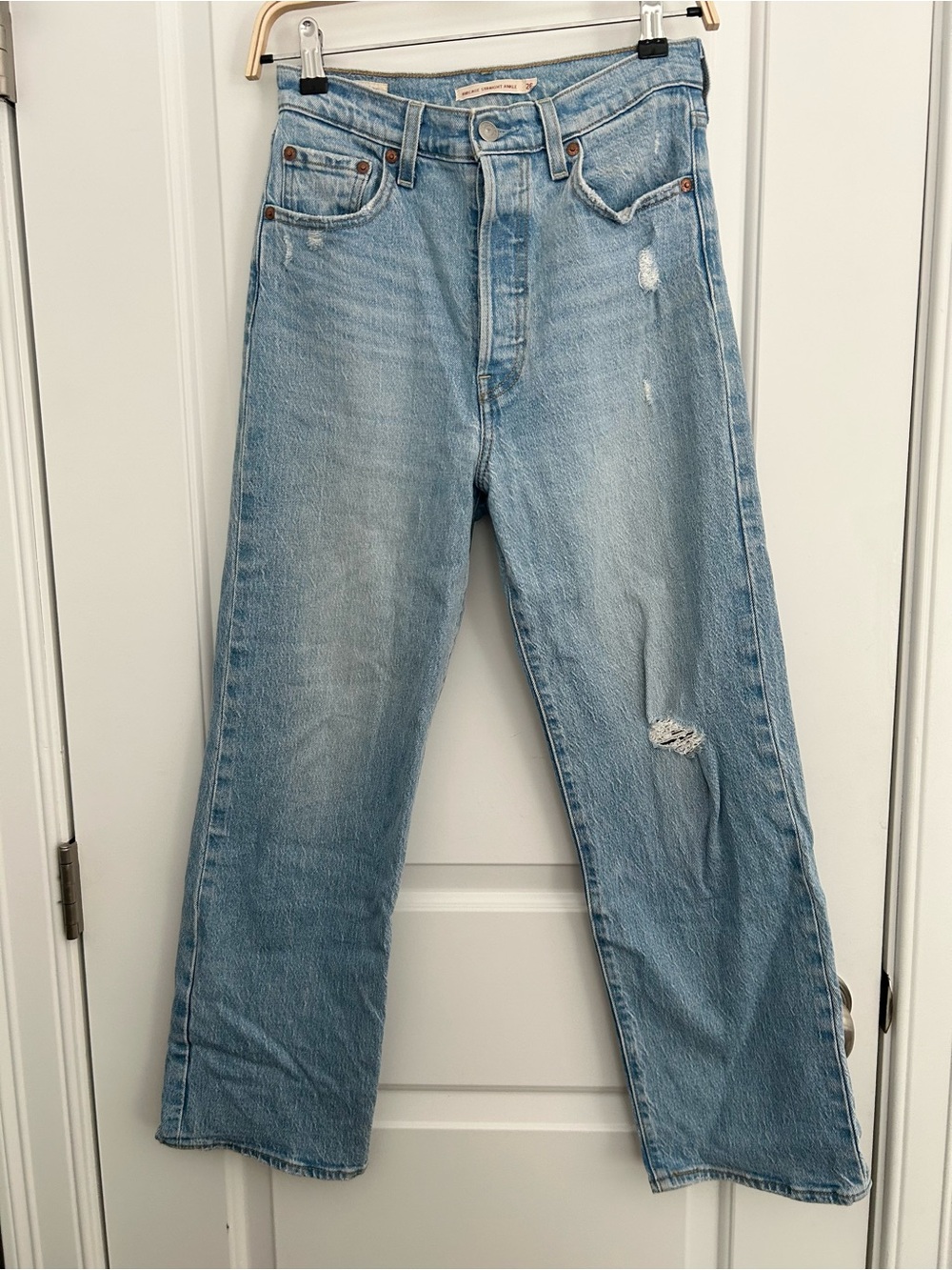 Levi’s Ribcage Straight Ankle Jeans - Picture 1 of 5